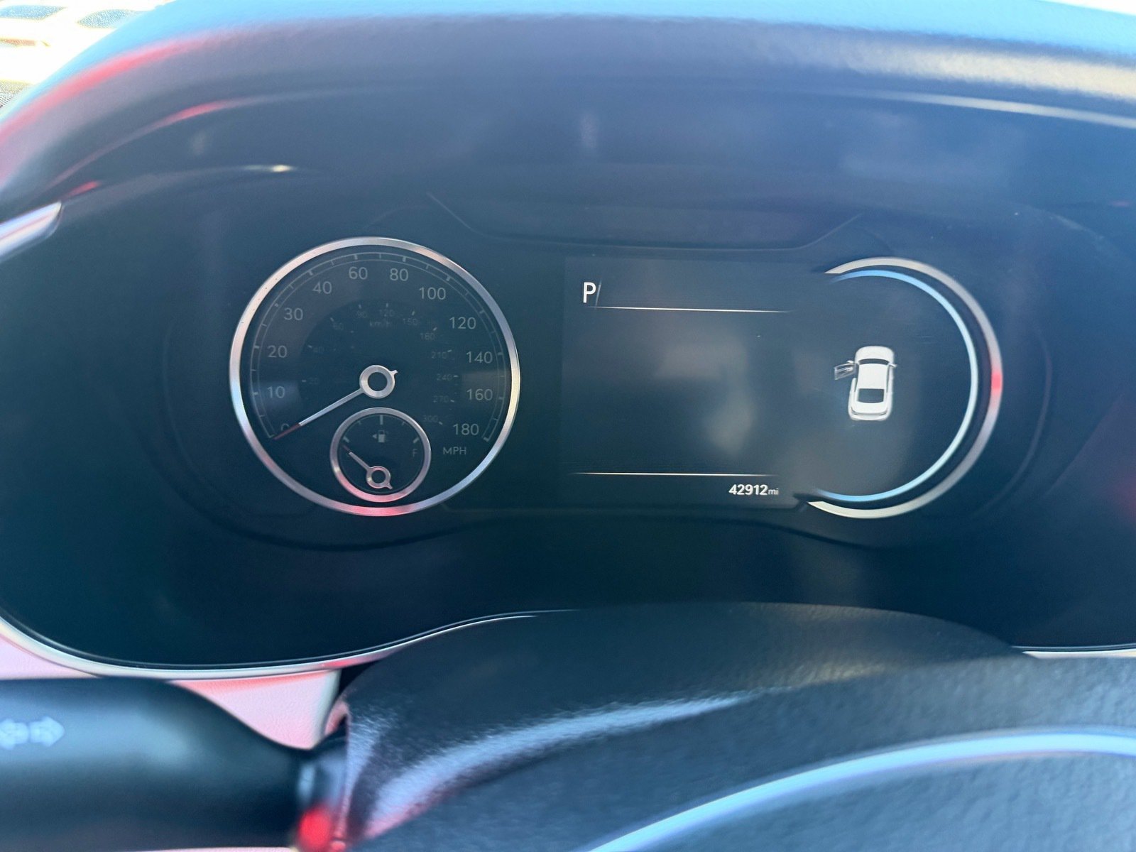 Used 2025 Genesis G70 2.5T RWD image 9