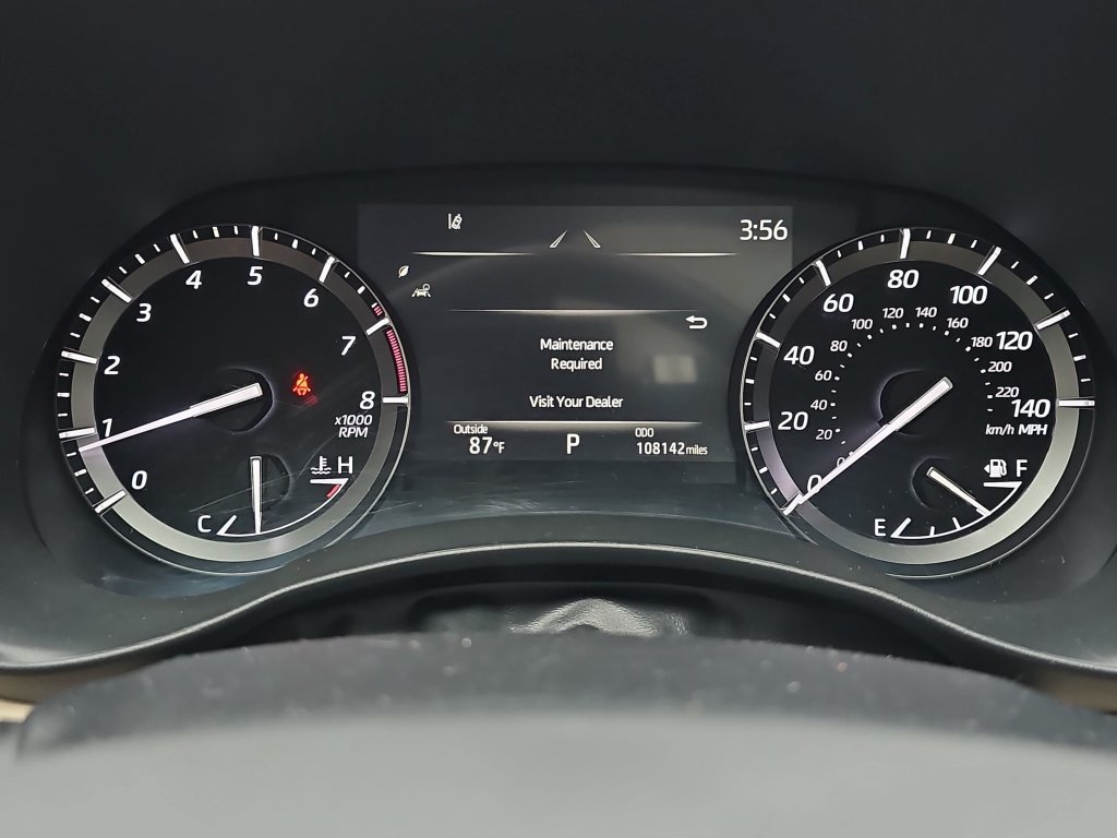 Used 2021 Toyota Highlander Platinum FWD image 24