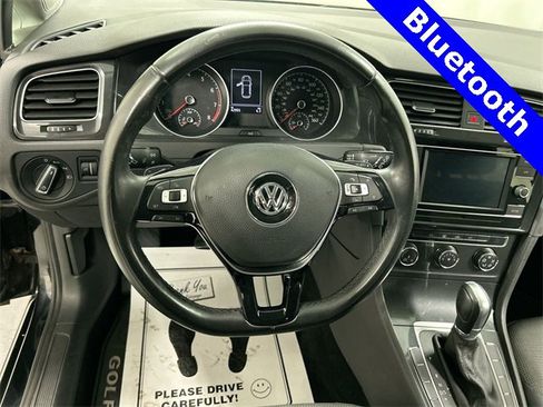 Used 2018 Volkswagen Golf S image 6