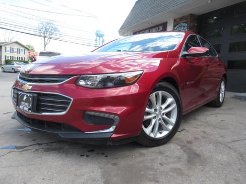 Used 2018 Chevrolet Malibu LT w/ Driver Confidence Package FWD image 26