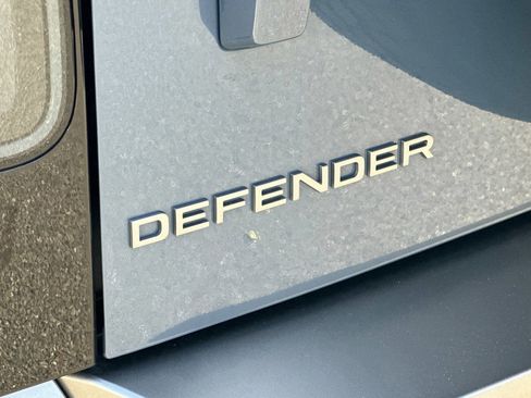 New 2026 Land Rover Defender 110 S image 21
