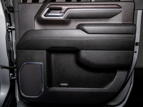 Used 2024 Chevrolet Silverado 2500 LTZ w/ LTZ Plus Package image 40