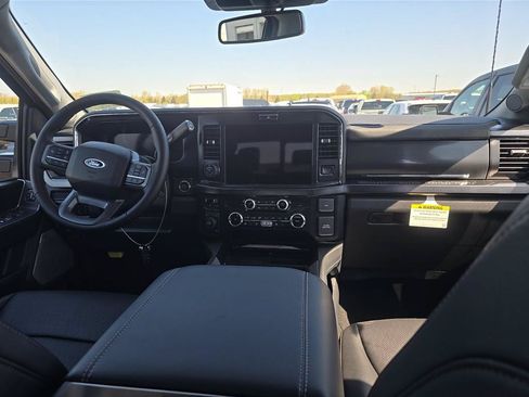 Used 2026 Ford F450 Lariat w/ Lariat Premium Package AWD/4WD image 3