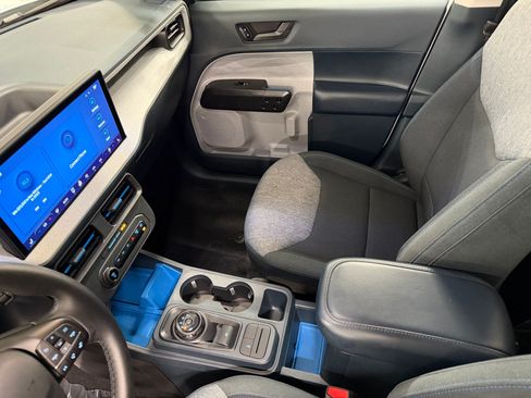 Used 2025 Ford Maverick XLT w/ XLT Luxury Package FWD image 18