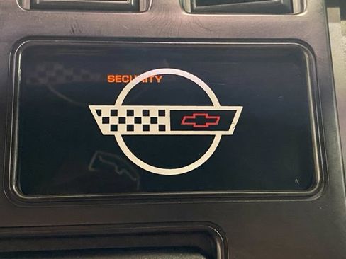 Used 1989 Chevrolet Corvette Coupe RWD image 34