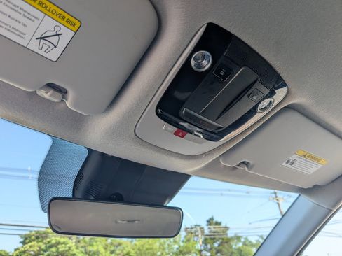 Used 2024 Kia Seltos S AWD/4WD image 16
