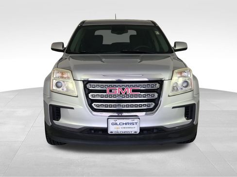 Used 2017 GMC Terrain SLE FWD image 2