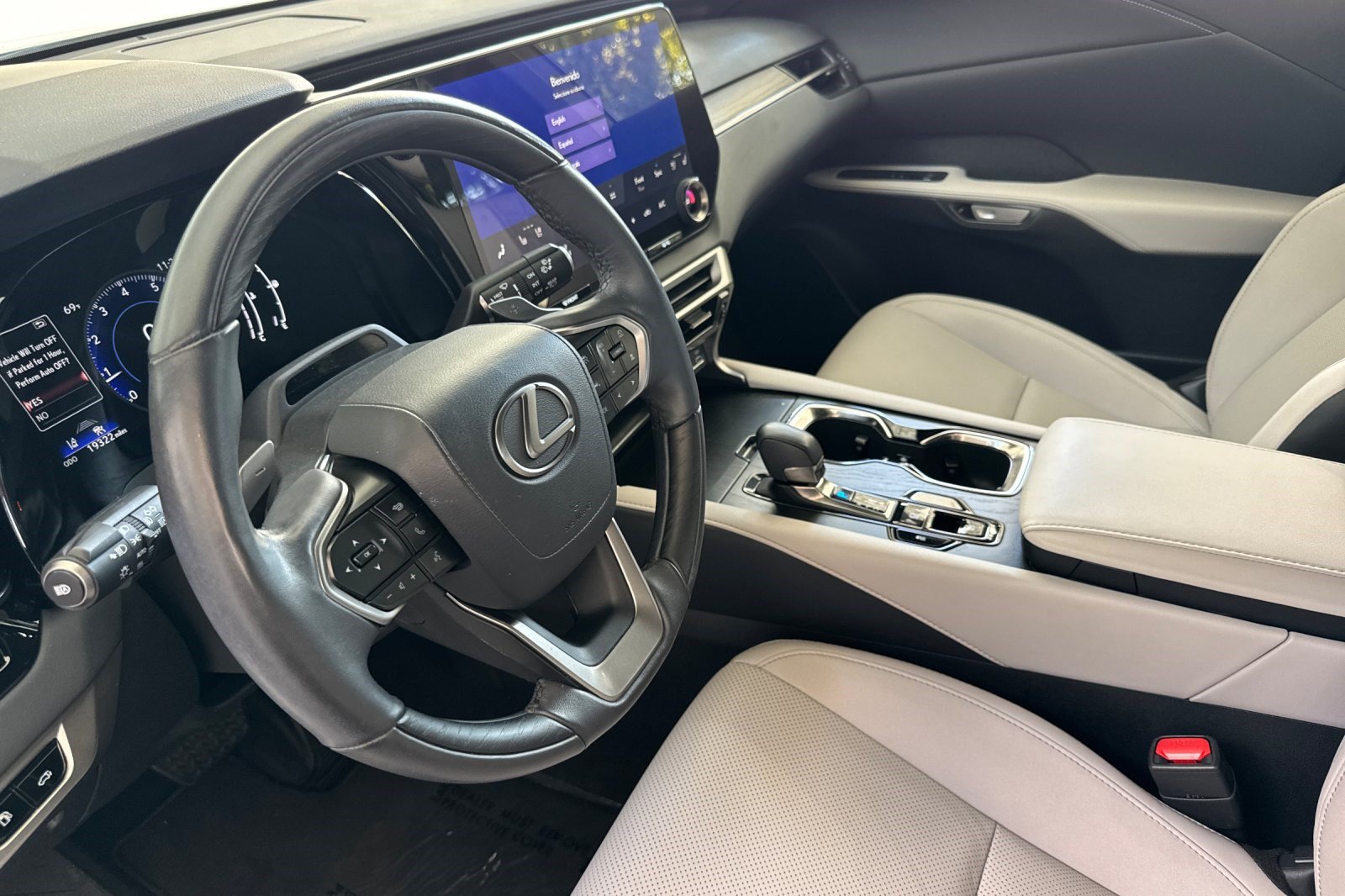 Certified 2024 Lexus RX 350 Premium w/ Convenience Package FWD image 11