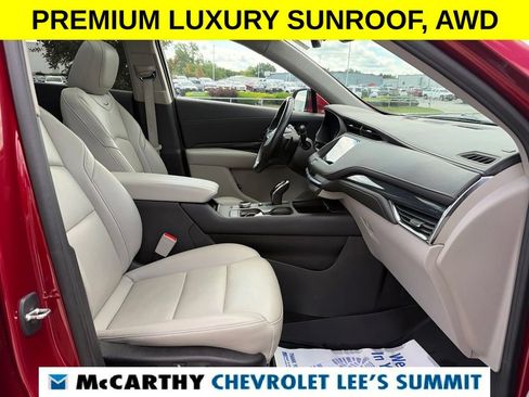 Used 2023 Cadillac XT4 Premium Luxury AWD/4WD image 29