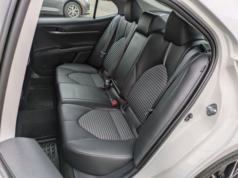 Used 2024 Toyota Camry SE FWD image 16