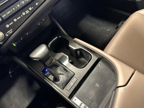 Certified 2023 Lexus ES 350 w/ Premium Package FWD image 26