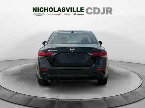 Used 2025 Nissan Sentra SV w/ All-Weather Package FWD image 4