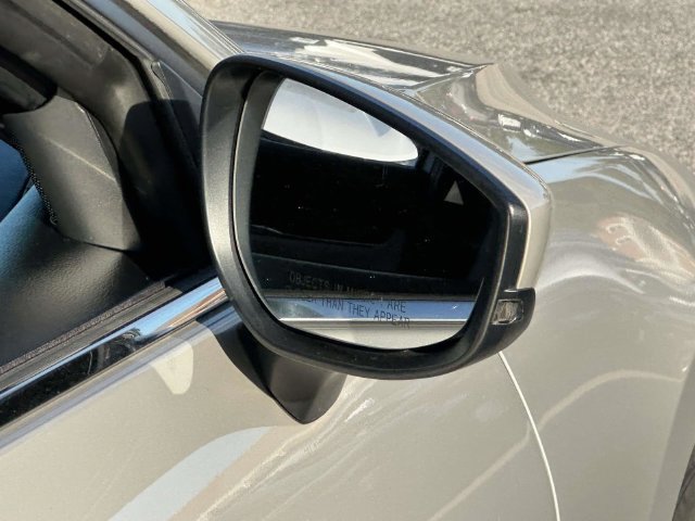 Used 2022 MAZDA MAZDA3 s FWD image 28
