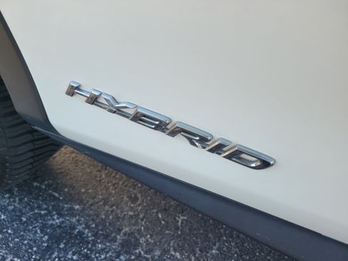 Used 2018 Lexus RX 450h AWD w/ Premium Package image 10