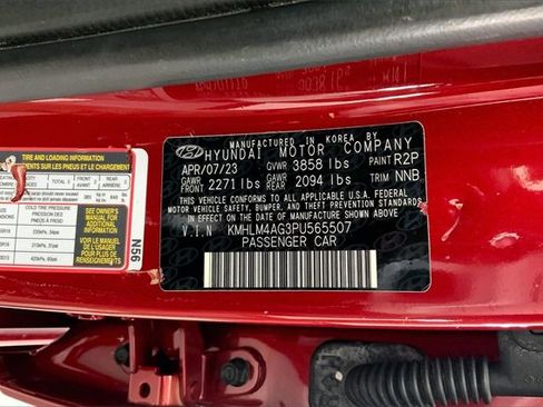 Used 2023 Hyundai Elantra SEL image 34