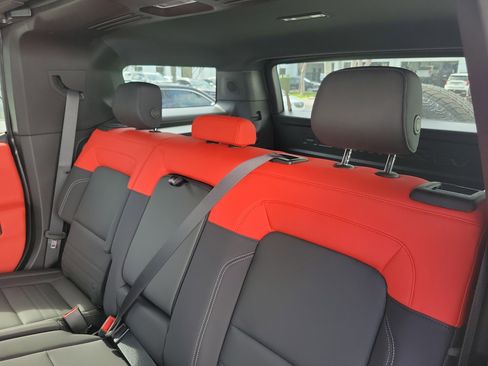 New 2026 GMC Hummer EV 3X w/ Carbon Fiber Edition Package AWD/4WD image 12