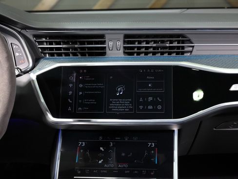 Used 2025 Audi RS 6 performance w/ Blue RS Design Package Plus image 44