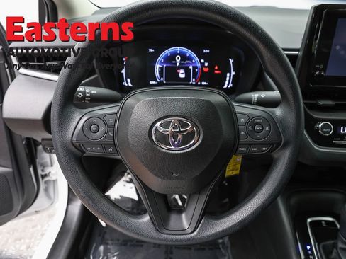 Used 2026 Toyota Corolla LE FWD image 10