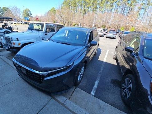 Used 2024 Honda CR-V EX image 4