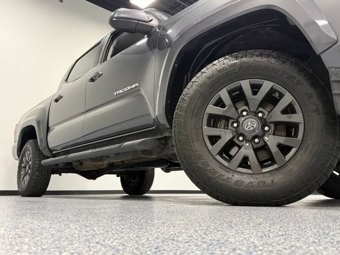 Used 2021 Toyota Tacoma SR5 RWD image 3