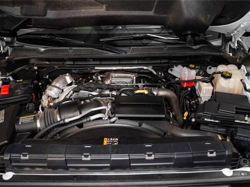 Used 2021 GMC Sierra 2500 4x4 Crew Cab w/ Gooseneck/5TH Wheel Package image 20