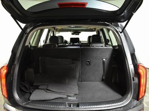 Used 2020 Kia Telluride S w/ S 8 Passenger Seating Package image 35