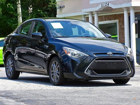Used 2019 Toyota Yaris LE FWD image 11