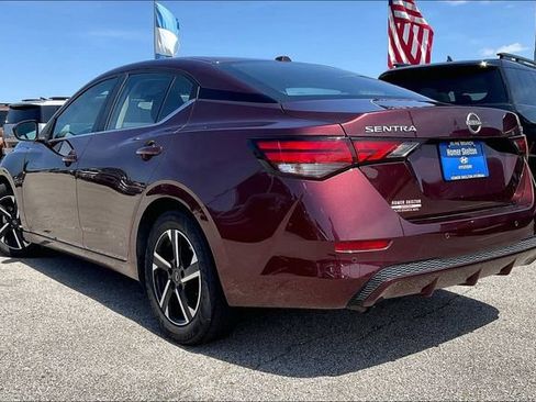 Used 2024 Nissan Sentra SV FWD image 4