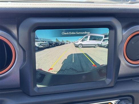 Used 2022 Jeep Gladiator Mojave w/ LED Lighting Group image 10