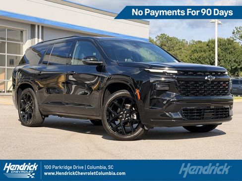 Used 2024 Chevrolet Traverse RS w/ LPO, Floor Liner Package FWD image 1