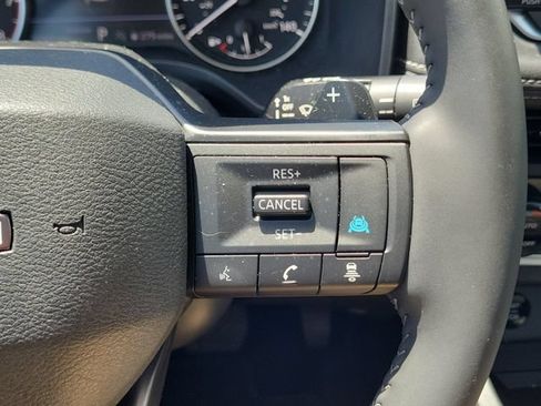 Certified 2025 Nissan Rogue SV w/ SV Premium Package FWD image 27