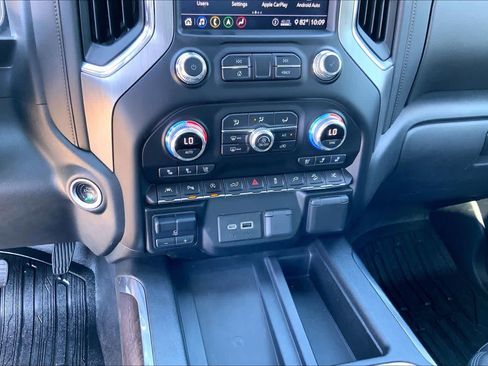 Used 2020 GMC Sierra 1500 Denali w/ Denali Ultimate Package AWD/4WD image 32