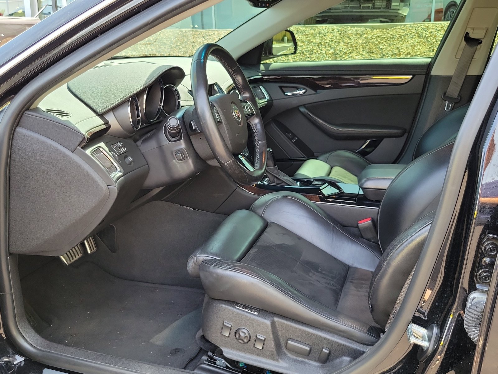 Used 2011 Cadillac CTS V RWD image 11