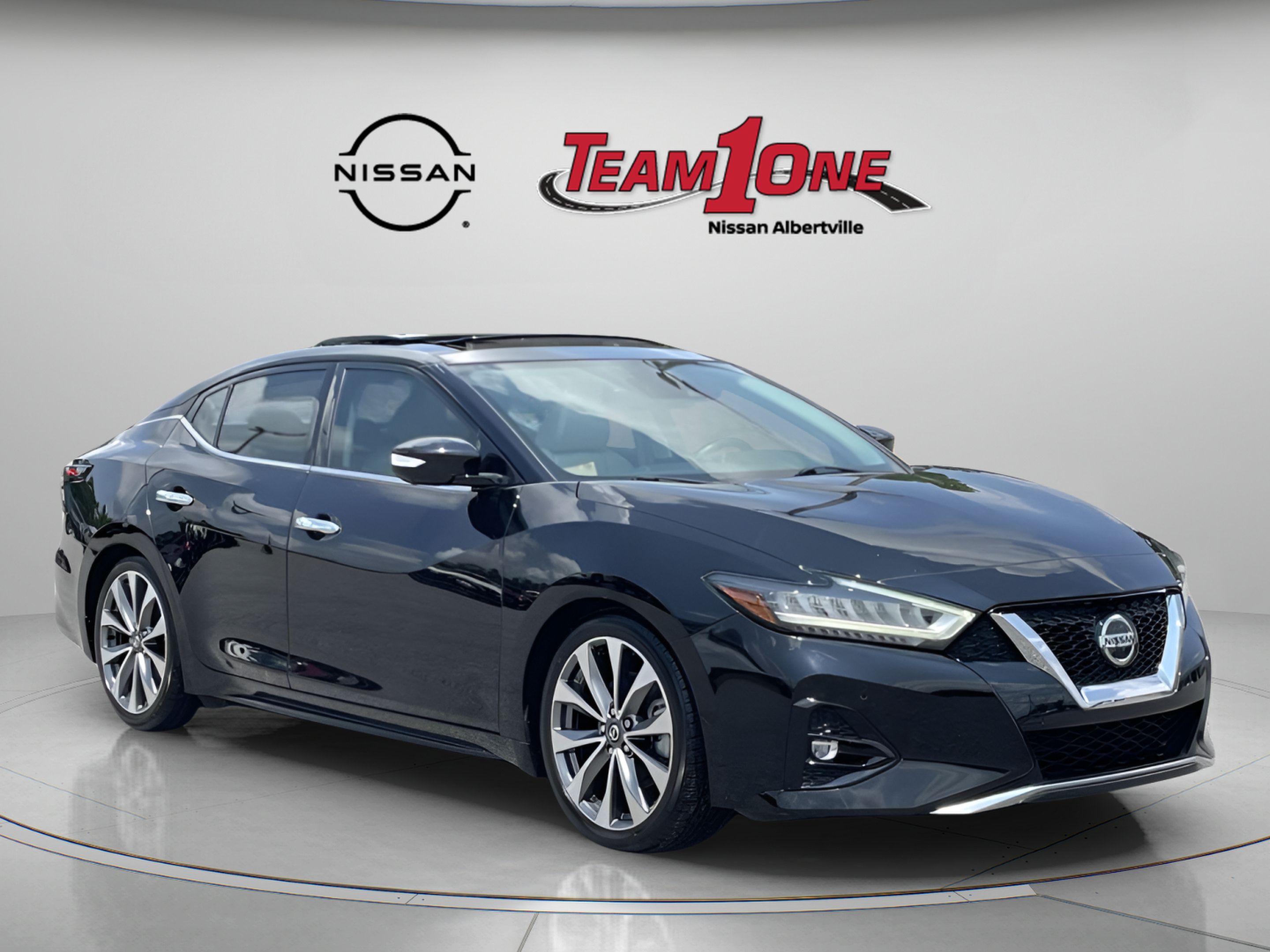Used 2021 Nissan Maxima Platinum w/ Sport Mat Group FWD image 1