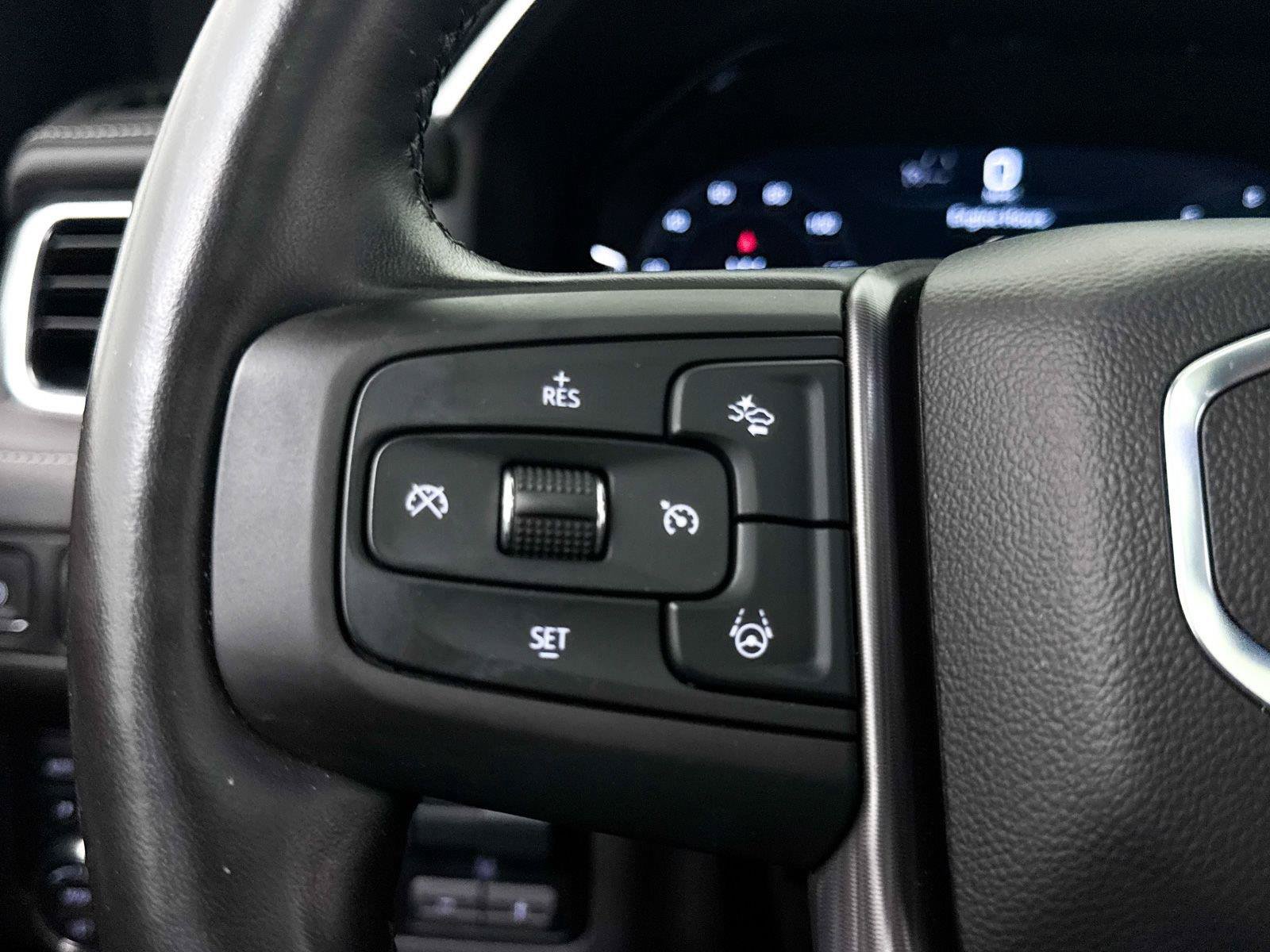 Used 2024 GMC Yukon Denali Ultimate AWD/4WD image 37