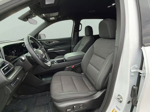 Certified 2024 Chevrolet Traverse LT image 16