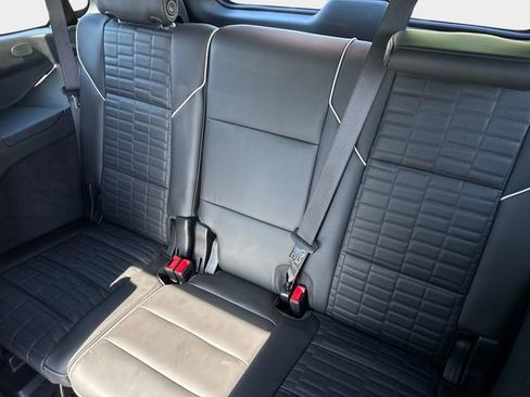 Used 2025 Cadillac Escalade Sport Platinum w/ LPO, Floor Liner Package AWD/4WD image 13