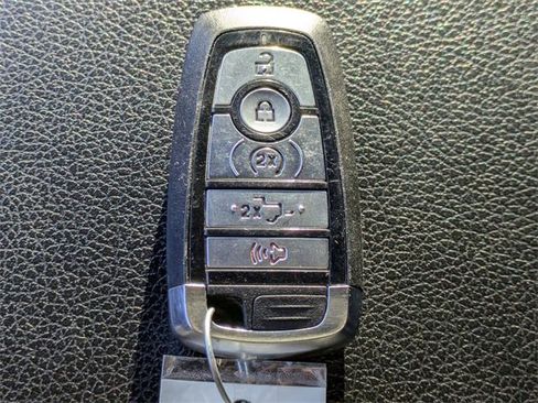 Used 2020 Ford F250 Lariat w/ Lariat Ultimate Package image 29