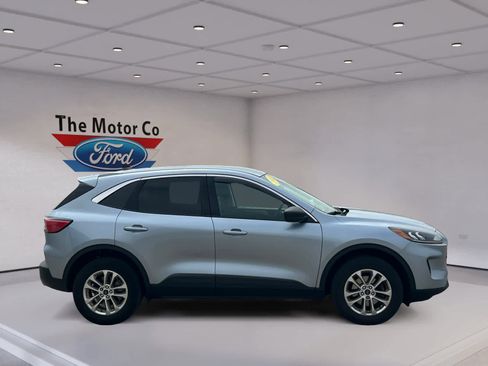 Certified 2022 Ford Escape SE w/ Convenience Package AWD/4WD image 4