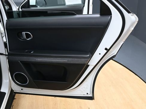 Used 2023 Hyundai Ioniq 5 SEL image 39