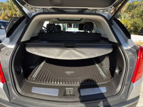 Used 2019 Cadillac XT5 Luxury image 17