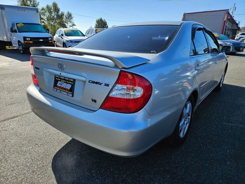 Used 2002 Toyota Camry XLE image 4