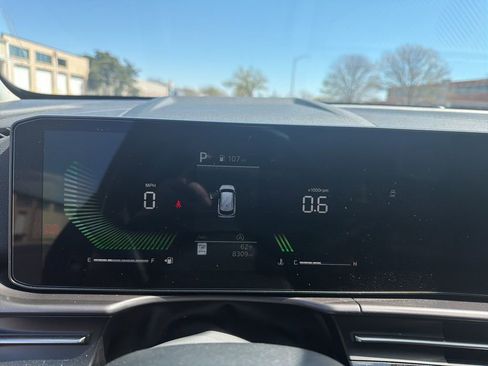 Used 2026 Kia Sportage EX image 9