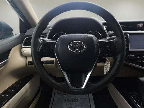 Used 2019 Toyota Camry LE w/ Carpet Mat Package FWD image 13
