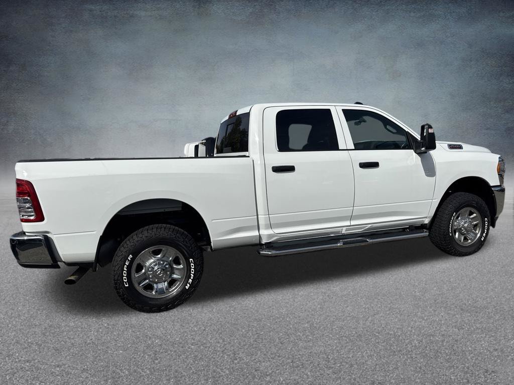 Used 2024 RAM 2500 Tradesman w/ Chrome Appearance Group AWD/4WD image 3