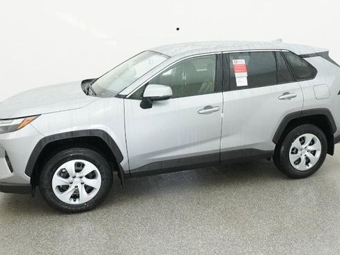 New 2025 Toyota RAV4 LE image 5