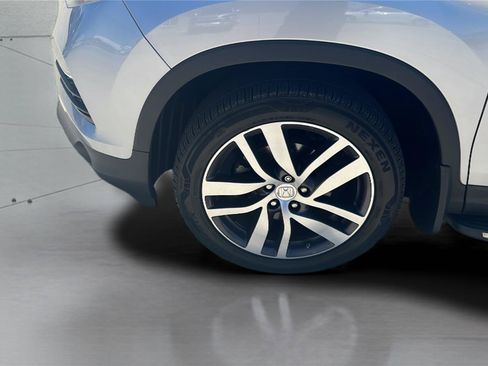 Used 2016 Honda Pilot Elite image 23