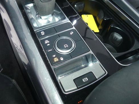 Used 2019 Land Rover Range Rover Sport HST AWD/4WD image 38