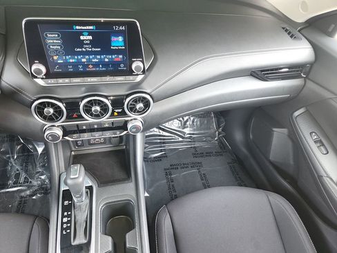 Used 2025 Nissan Sentra SV FWD image 16