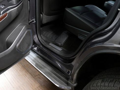 Used 2015 GMC Yukon SLT w/ Open Road Package AWD/4WD image 32